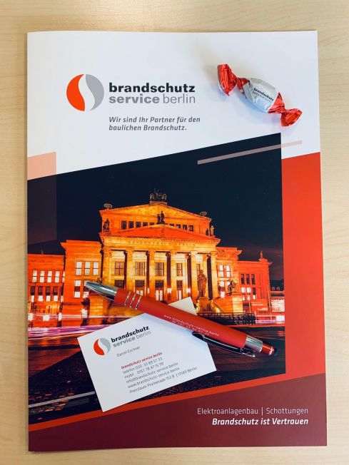Flyer und Visitenkarte Brandschutz Service Berlin